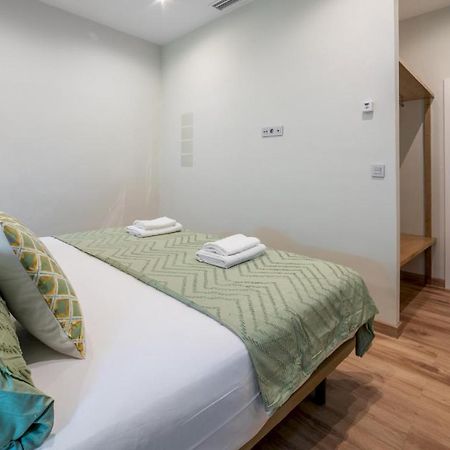 2 Bedrooms 1.5 Bathrooms Furnished - Justicia - Refurbished - Mintystay Madrid Eksteriør bilde