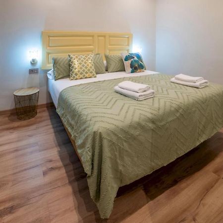 2 Bedrooms 1.5 Bathrooms Furnished - Justicia - Refurbished - Mintystay Madrid Eksteriør bilde