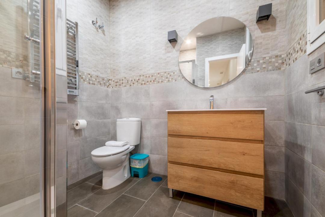 2 Bedrooms 1.5 Bathrooms Furnished - Justicia - Refurbished - Mintystay Madrid Eksteriør bilde